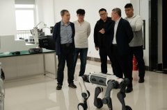 分展示了学院正在通用人工智能取机械人融合范